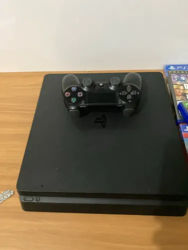 Ps4 - 1 TB + 1 controle original + 8 jogos com fios 