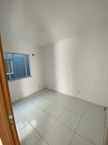 Alugo apartamento (novo, recebido recentemente)