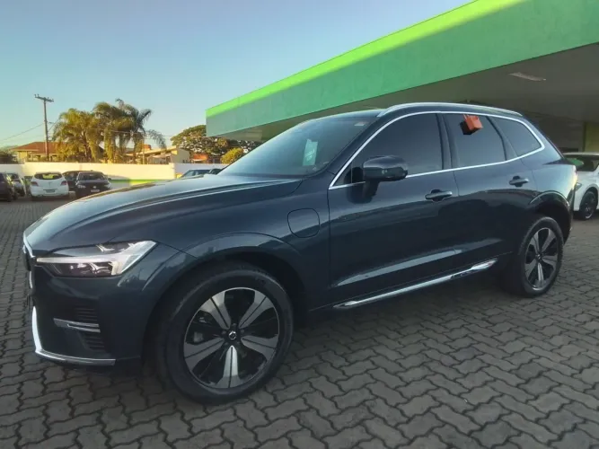 Volvo XC-60 XC 60 T-8 Híbrido Insc. Express. 2.0 AWD 2025