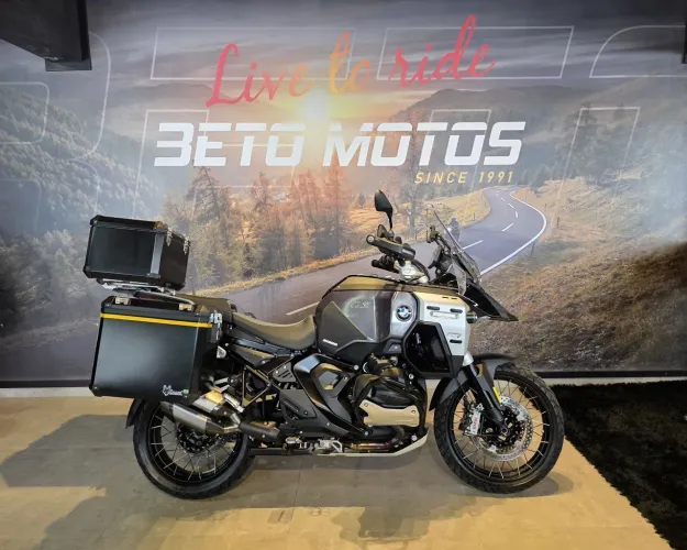 GS 1300 ADVENTURE TRIPLE BLACK