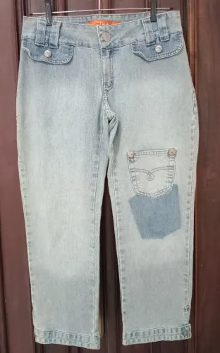 Usada Calça Corsário DLA Jeans lavagem clara tam 44
