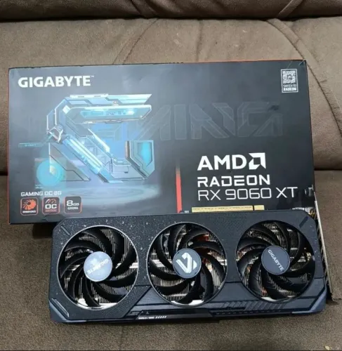 9060 XT 8gb