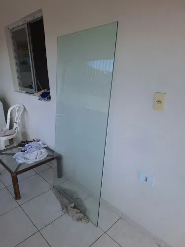 "Placa de vidro temperado sem furo 177x 80 cm