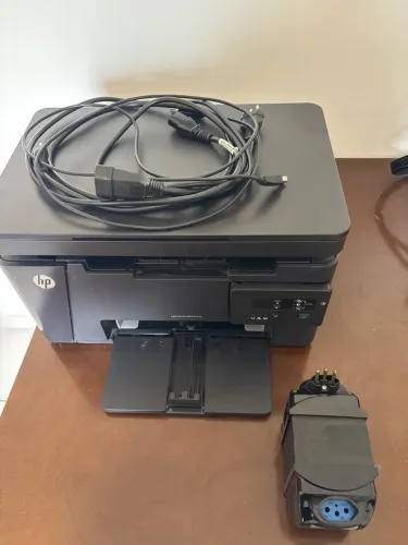 Impressora HP Laser Jet Pro MFP M125a 110v + Transformador 110 para 220