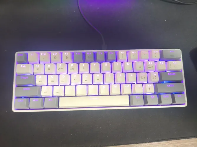 Teclado Mecânico 60%