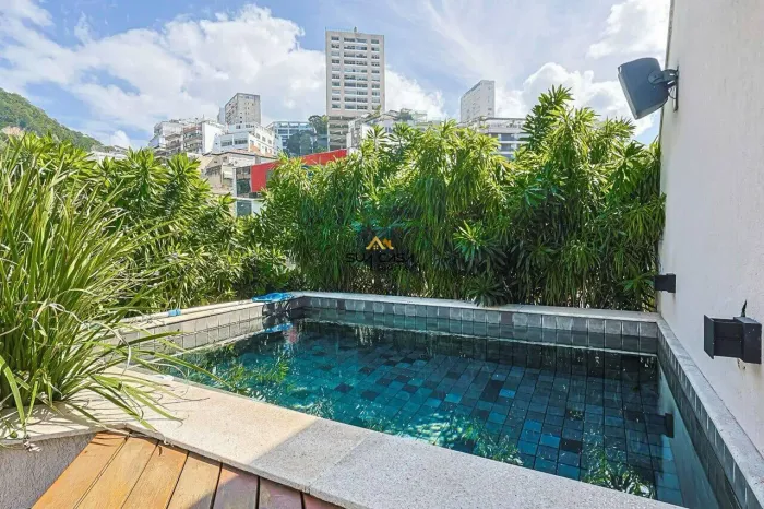 Cobertura Duplex de Luxo no Leblon com Piscina, Sauna e Área Gourmet REF: CO0059