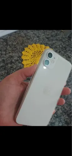 iPhone 11 64g Branco