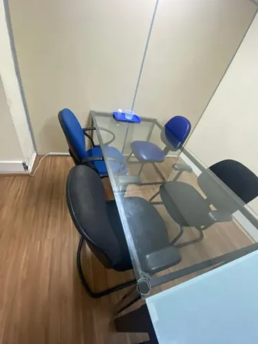 Mesa de vidro de reunião para escritório
