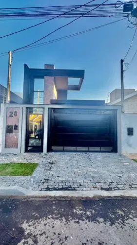 Casa Alto Padrão Jd. Paris Maringá - Preço Incrível