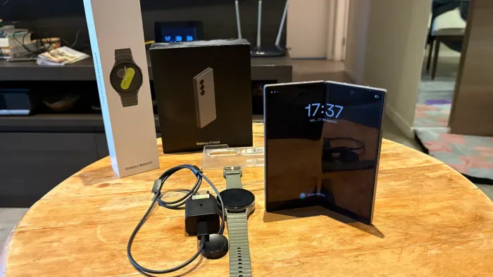 Samsung Galaxy Z Fold6 512GB + Galaxy Watch7 44mm GPS