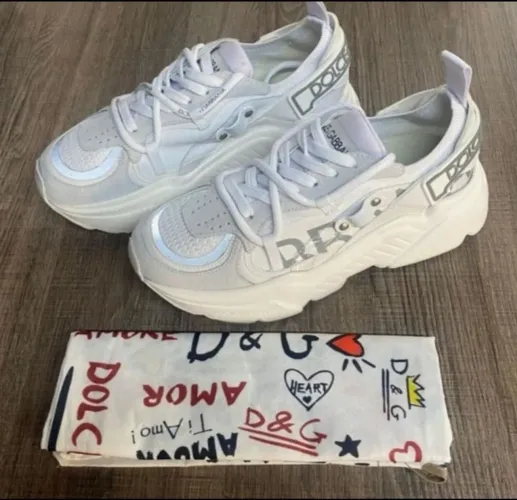 Tenis Dolce & Gabbana tam 42 usado