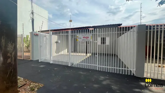 CASA COM 02 QUARTOS