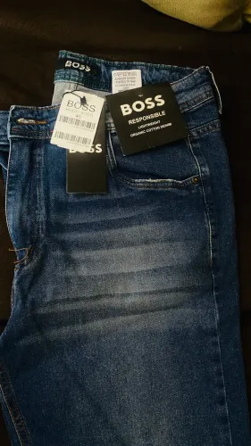 Calça Hugo Boss nova