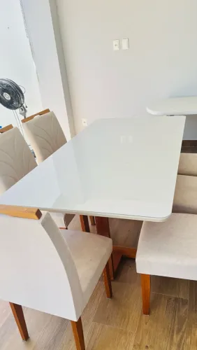 Mesa de Jantar e 6 cadeiras novas