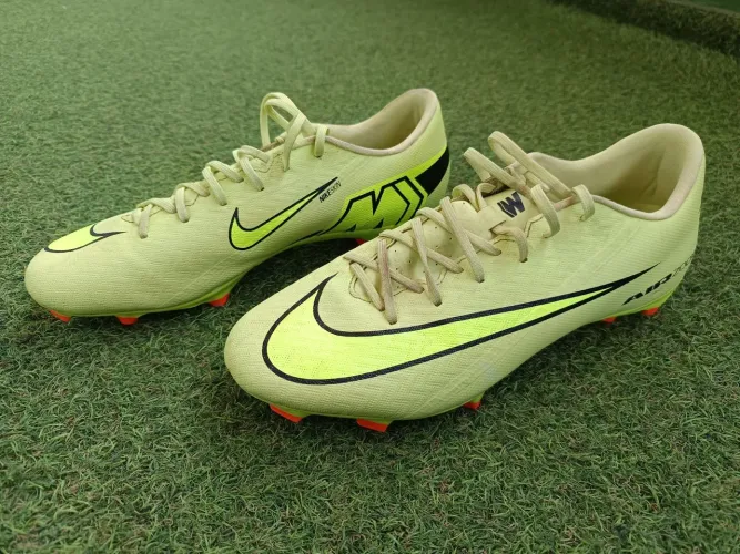 Chuteira de Campo Masculina Nike Air Zoom