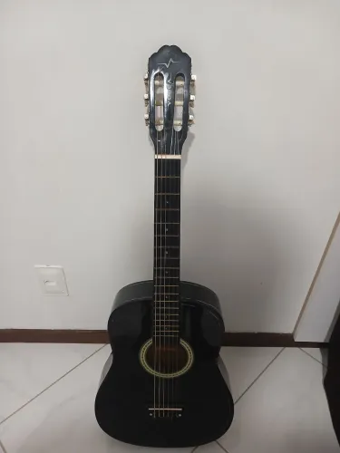 Violão VOGGA usado em ótimo estado
