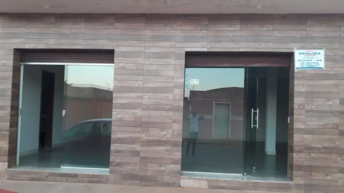 Vendo casa com ponto comercial