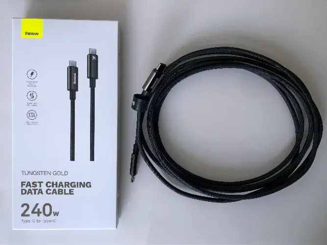 Cabo Baseus USB-C, 240W, 3 Metros