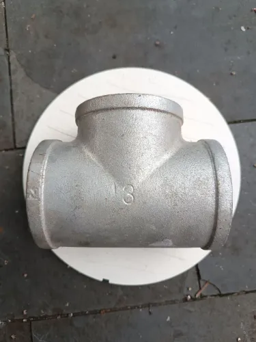 Tee Galvanizado 3" Fêmea