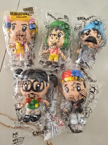 Turma do chaves girafas 2023. Na embalagem lacrada. Coleção completa.