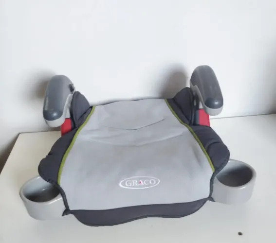 Assento Automotivo Buster Graco com Porta Copos 