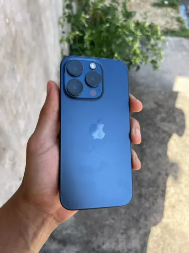Vendo iPhone 15 pro 256gb