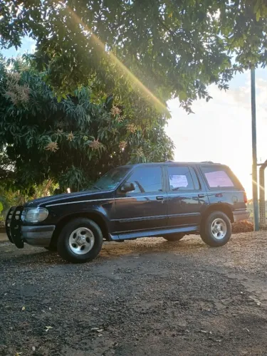 Ford Explorer XLT 4X4 4.0 V6 1997