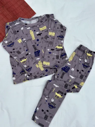 Pijamas infantis novos - envio rápido