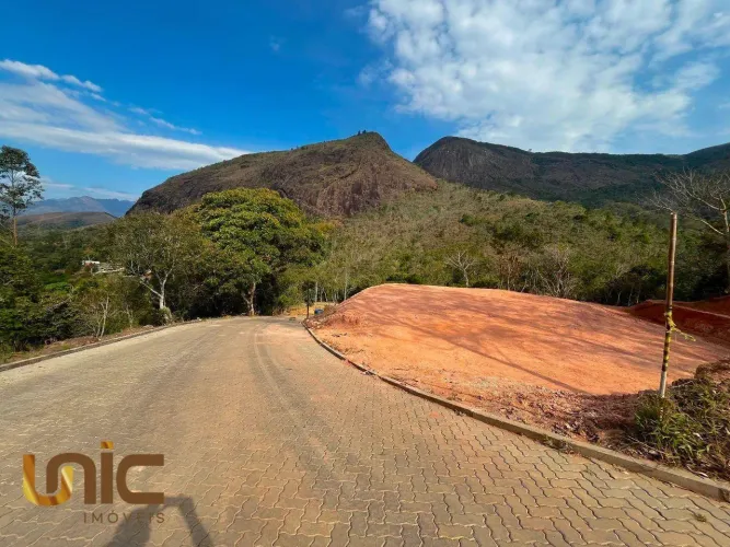 Excelente Terreno à venda, 2056 m² por R$ 790.000 - Araras - Petrópolis/RJ