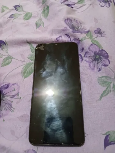Vendo tela com defeito mas pega normalmente tudo original 