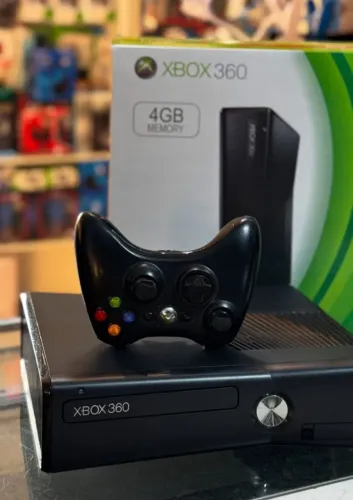Xbox 360 semi novo
