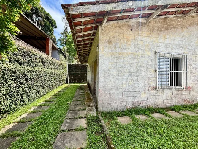 Casa à venda no Guaiúba no Guarujá, SP | Q Vista Inteligência Imobiliária Guarujá