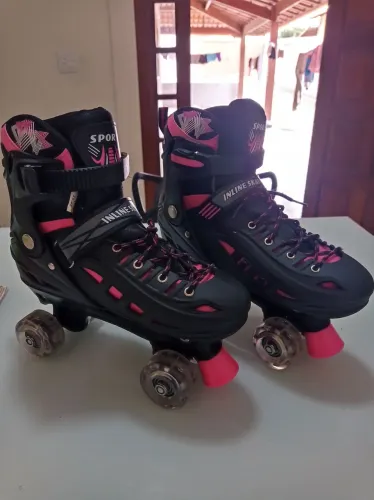Patins Rosa e preto 