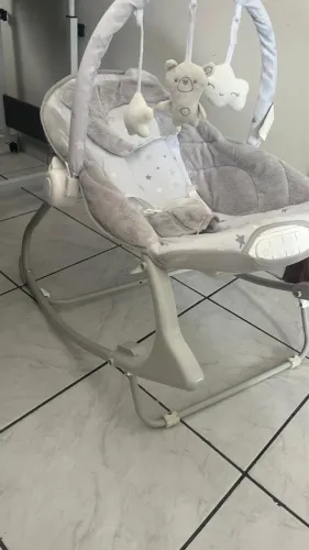 Cadeirinha de balanço