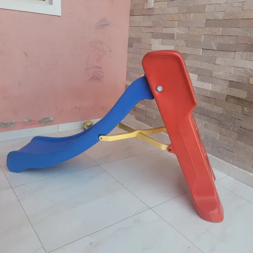 Escorregador infantil