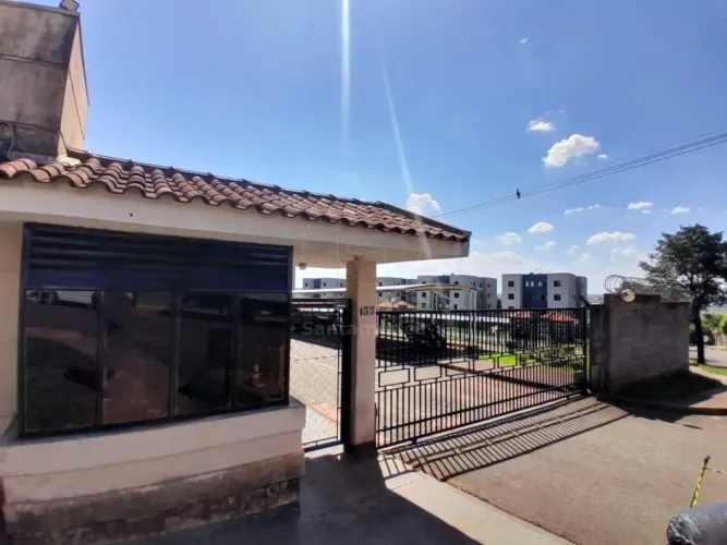 Apartamento para locação com 2 quartos no Edifício Residencial Lindóia - Zona Leste de Lon