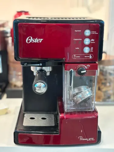 Cafeteira Oster com defeito