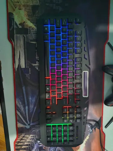 Teclado gamer semi mecânico com led