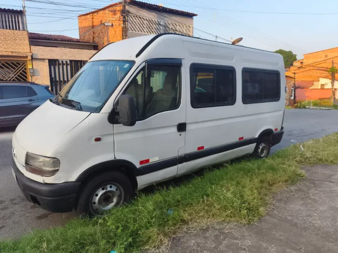Renault Master 2.5 DCI 16V 115cv 16L Diesel 2006