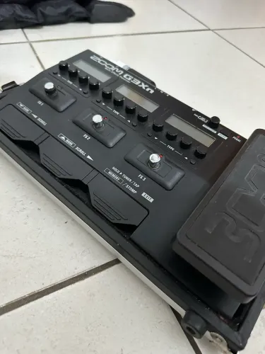 Pedaleira Zoom G3Xn + Hard Case - Excelente estado