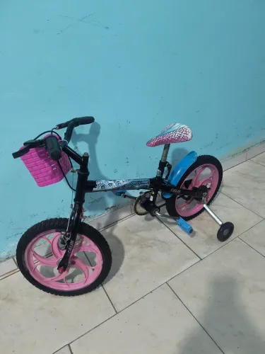 Bicicleta aro 16 semi nova