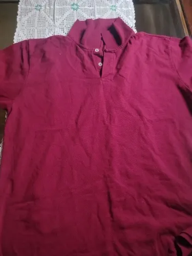 Kit Camisa Nike Tamanho M + camisa polo tamanho M e Corrente prateada 