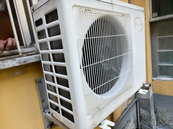 Ar condicionado split 9 mil btus.