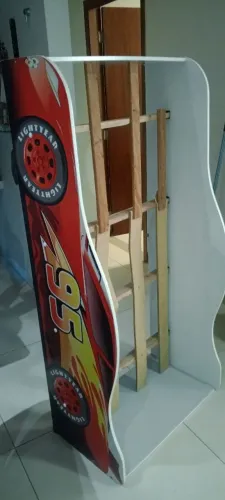 Cama infantil do Relâmpago McKinsey