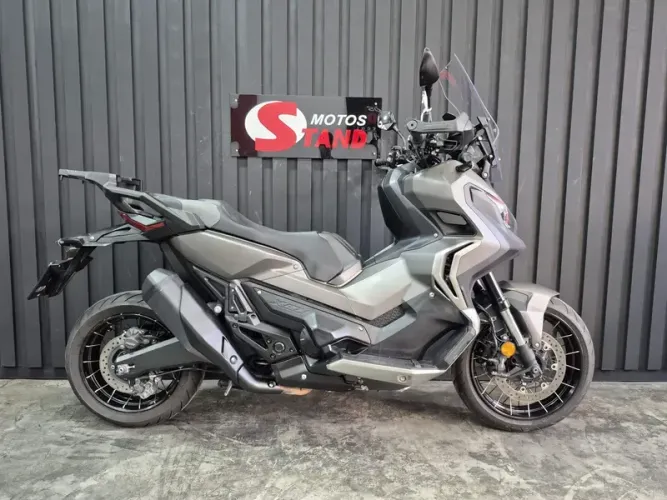 Honda X-ADV 700 cc