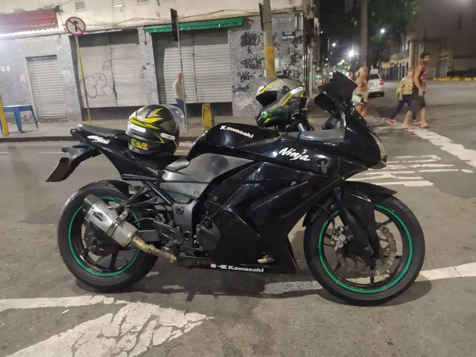 Moto Kawasaki ninja 250R ano 2010