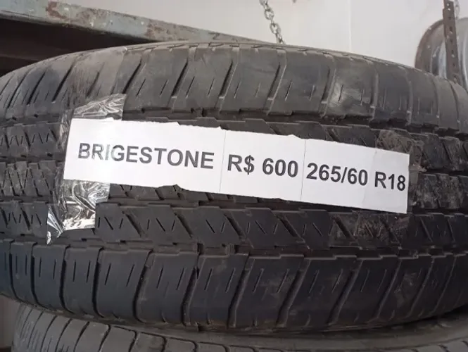 Pneu BRIDGESTONE 265/60 R18 R$ 600,00