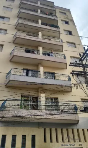 Apartamento à venda no Centro de Campinas/SP.