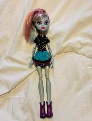 abbey classroom ? monster high