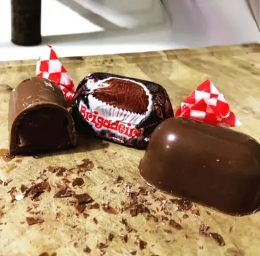 TRUFAS E ALFAJOR